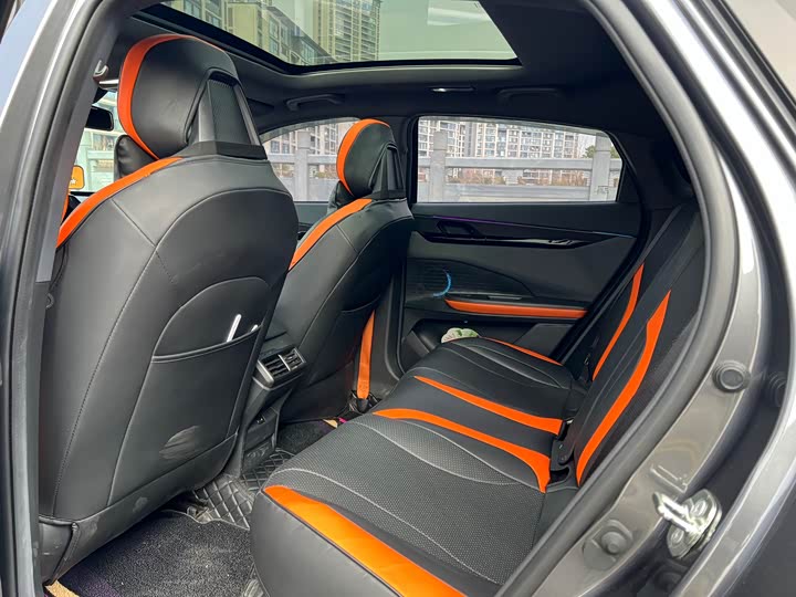 Фото 11 - Changan UNI-V