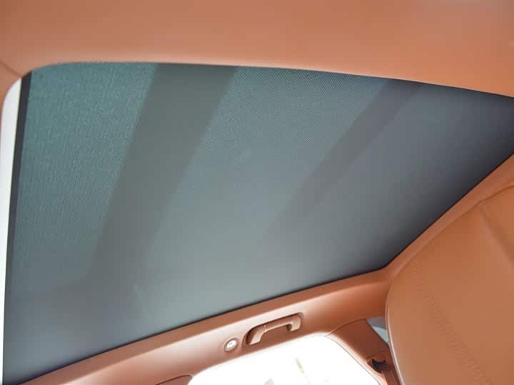 Фото 12 - Bentley Bentayga