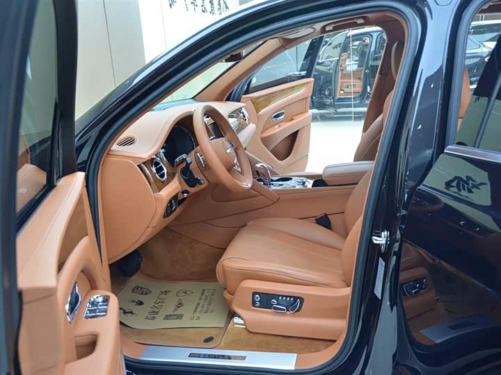 Фото 4 - Bentley Bentayga