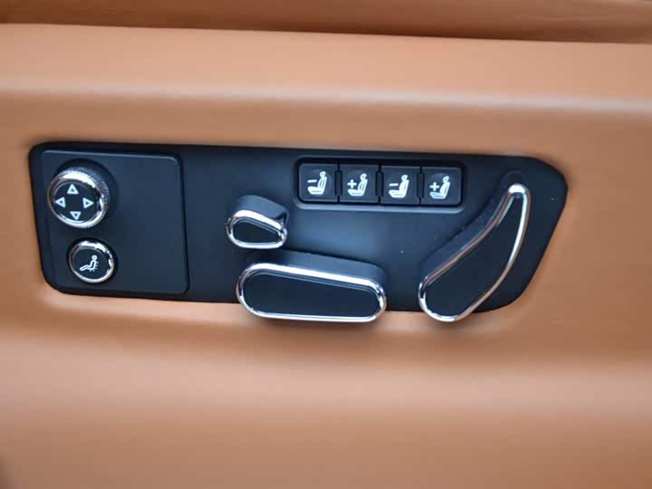 Фото 6 - Bentley Bentayga