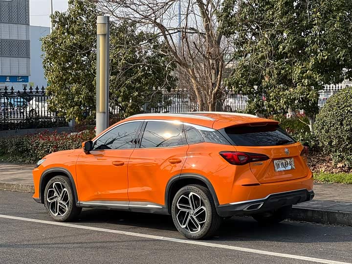 Фото 10 - MG Motor One