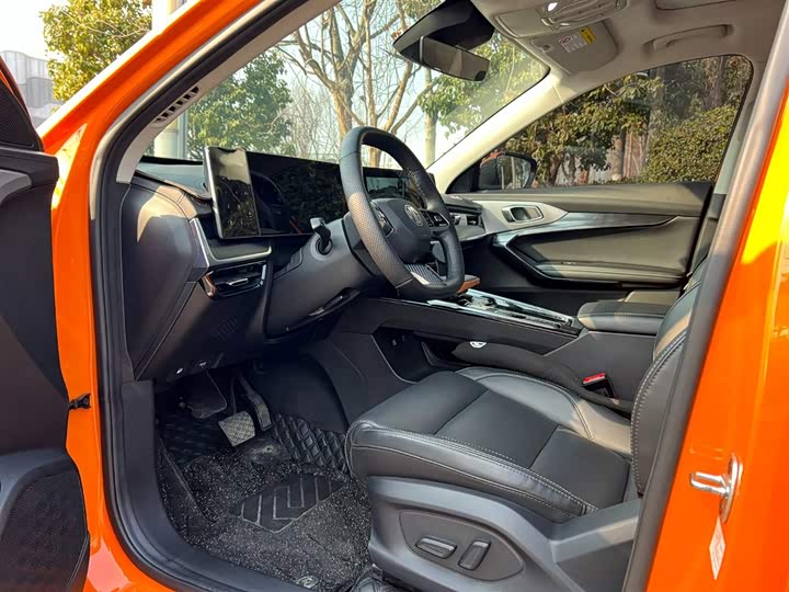 Фото 6 - MG Motor One