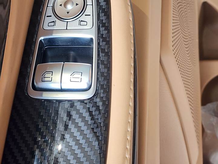 Фото 13 - Mercedes-Benz V-Class