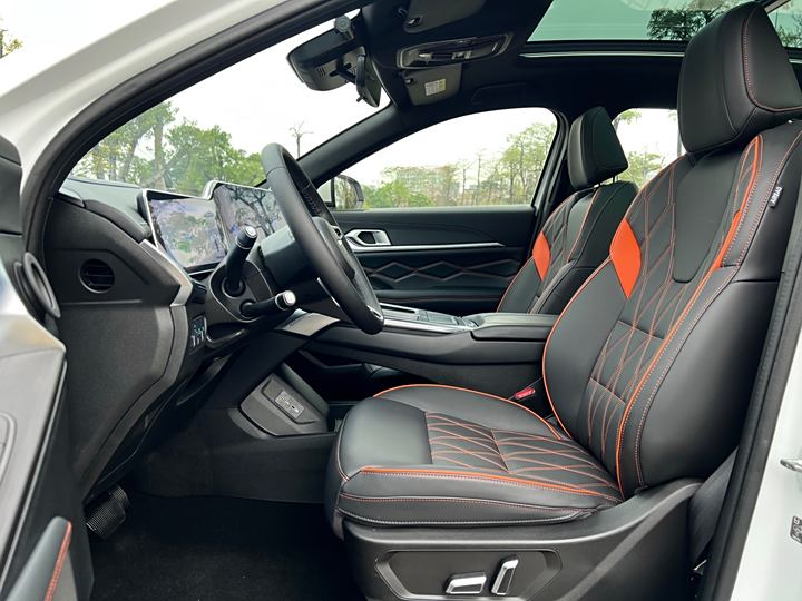 Фото 7 - Haval F7 (Monster)