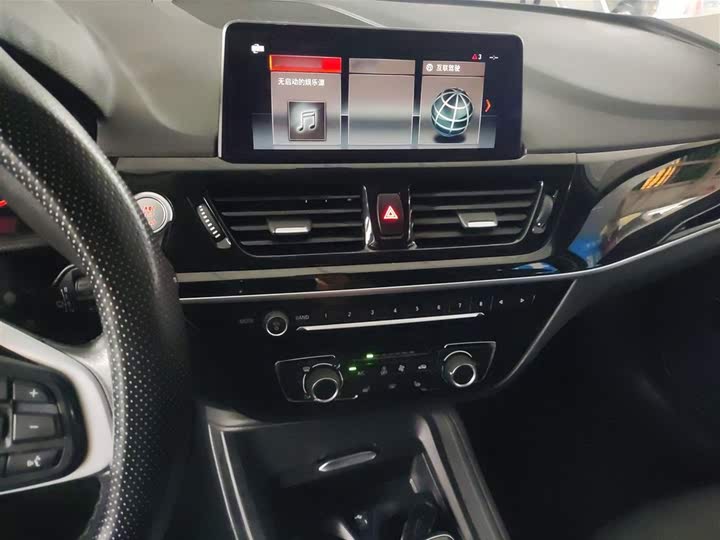 Фото 15 - BMW 1 Series