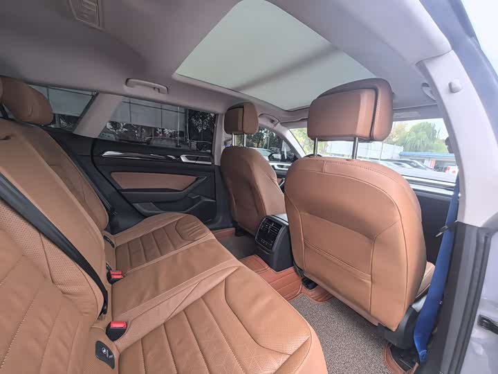 Фото 9 - Volkswagen CC