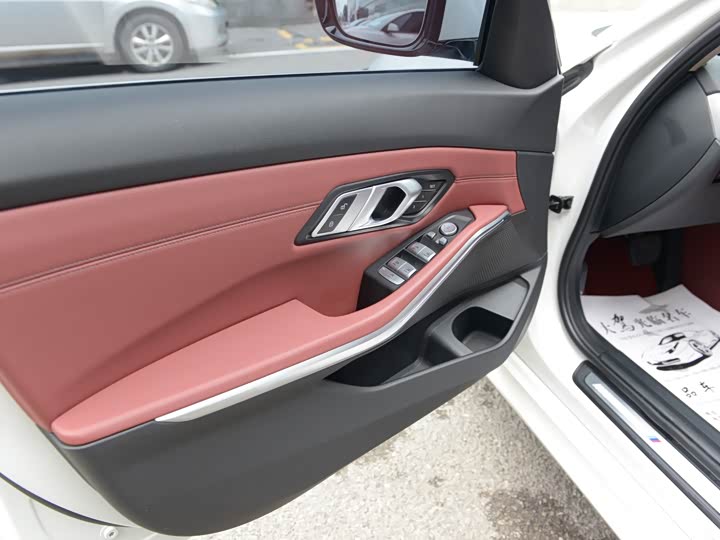 Фото 20 - BMW 3 Series