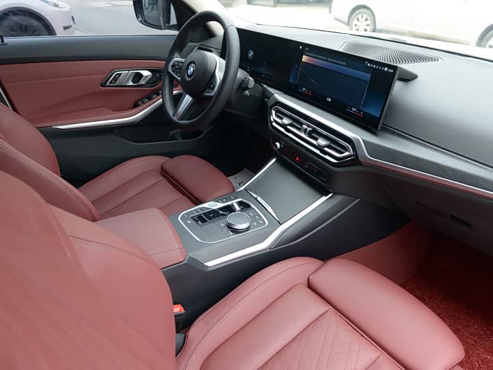 Фото 9 - BMW 3 Series