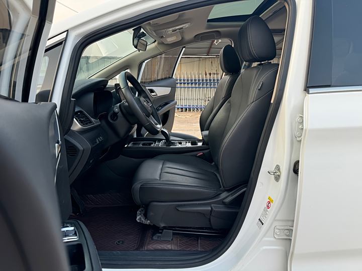 Фото 5 - BYD Song Max