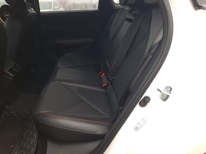 Фото 14 - Changan UNI-V