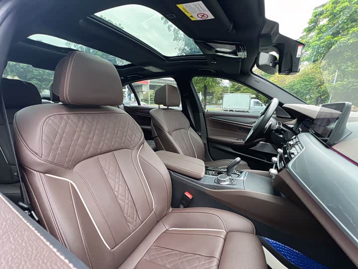 Фото 11 - BMW 5 Series