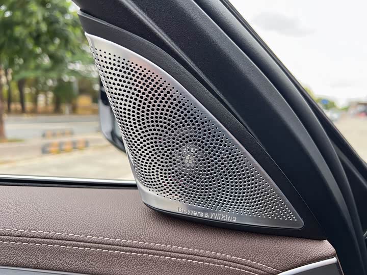 Фото 12 - BMW 5 Series