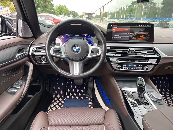 Фото 6 - BMW 5 Series