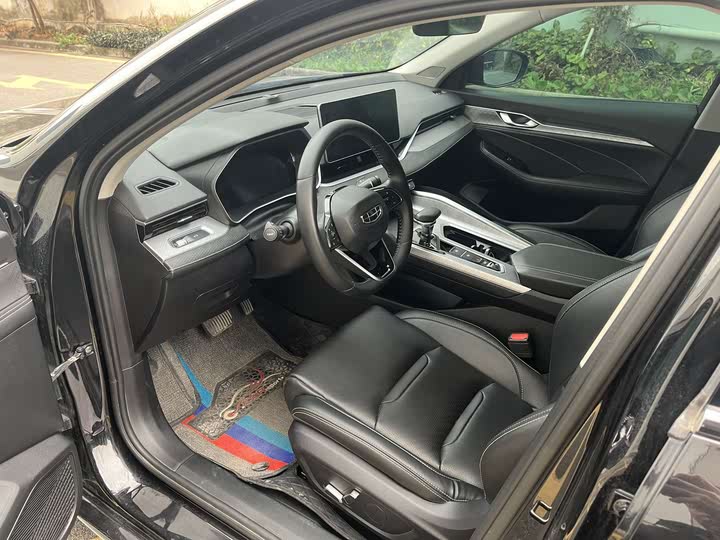 Фото 18 - Geely Preface