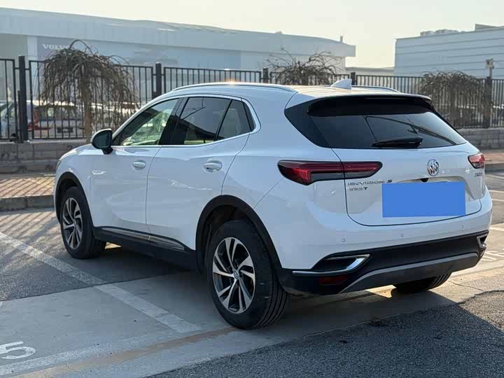 Фото 6 - Buick Envision Plus