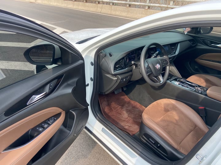 Фото 12 - Buick Regal