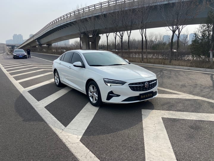 Фото 3 - Buick Regal