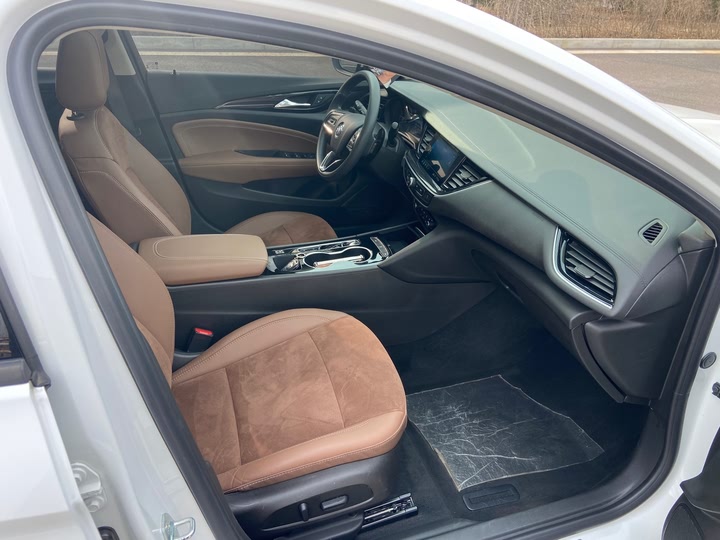 Фото 8 - Buick Regal