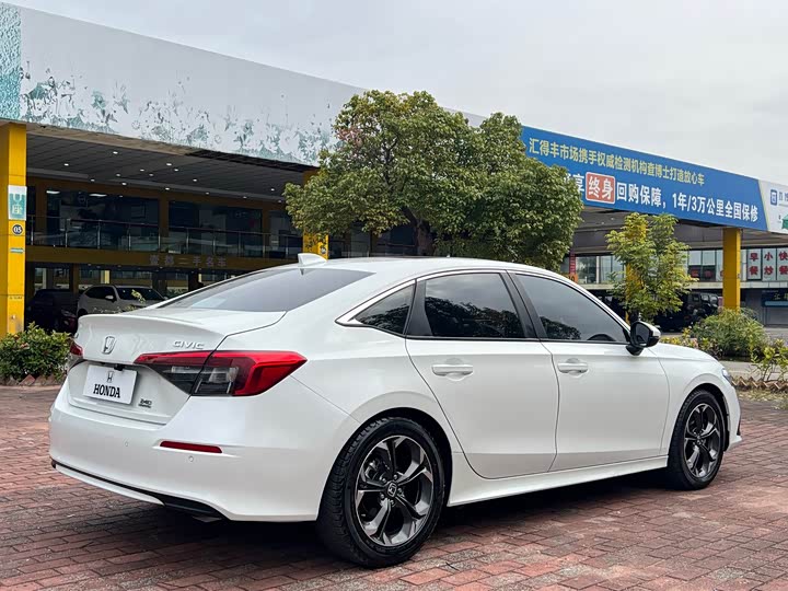 Фото 7 - Honda Civic