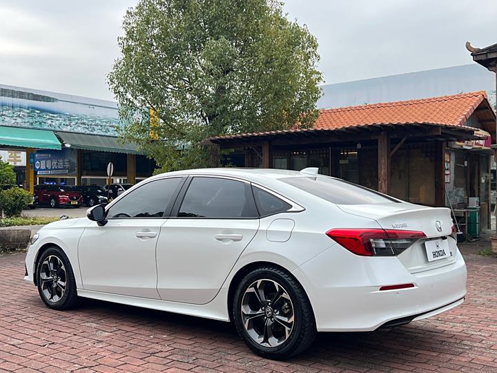 Фото 9 - Honda Civic