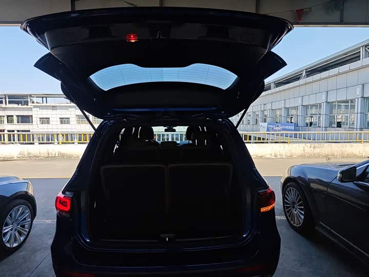 Фото 19 - Mercedes-Benz GLB-Class