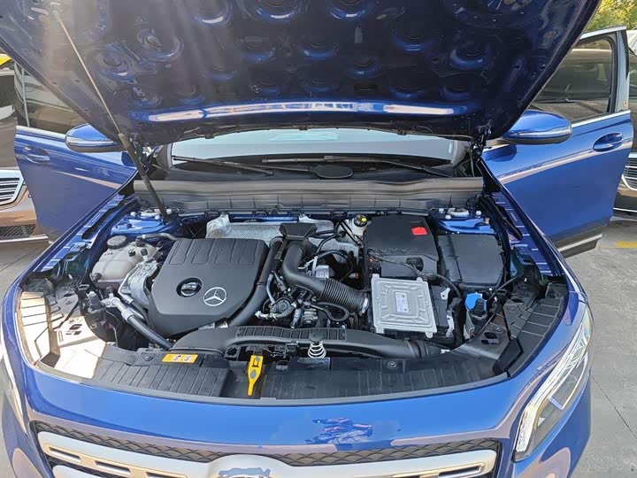 Фото 20 - Mercedes-Benz GLB-Class