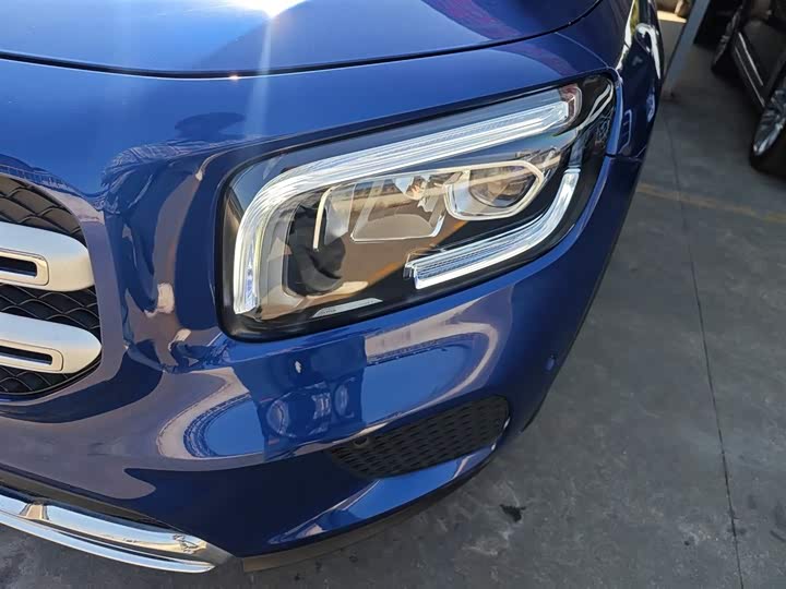 Фото 24 - Mercedes-Benz GLB-Class