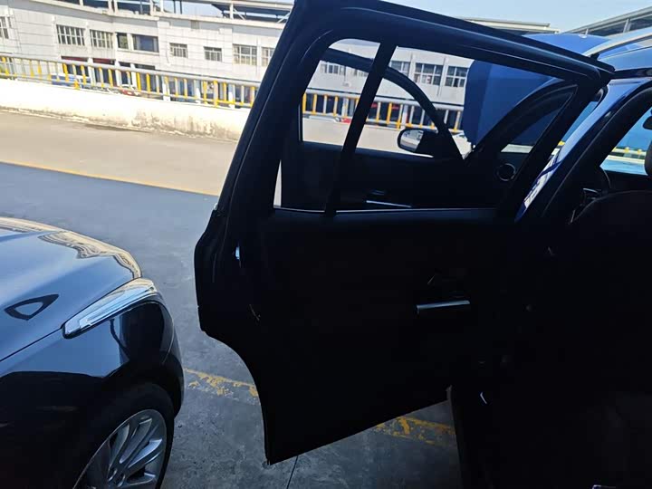 Фото 29 - Mercedes-Benz GLB-Class