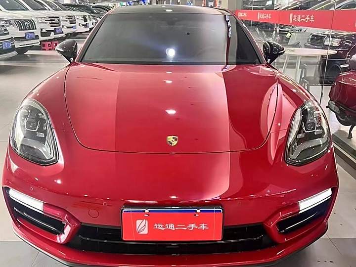 Фото 1 - Porsche Panamera