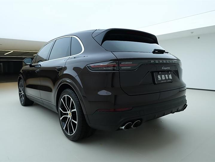 Фото 5 - Porsche Cayenne