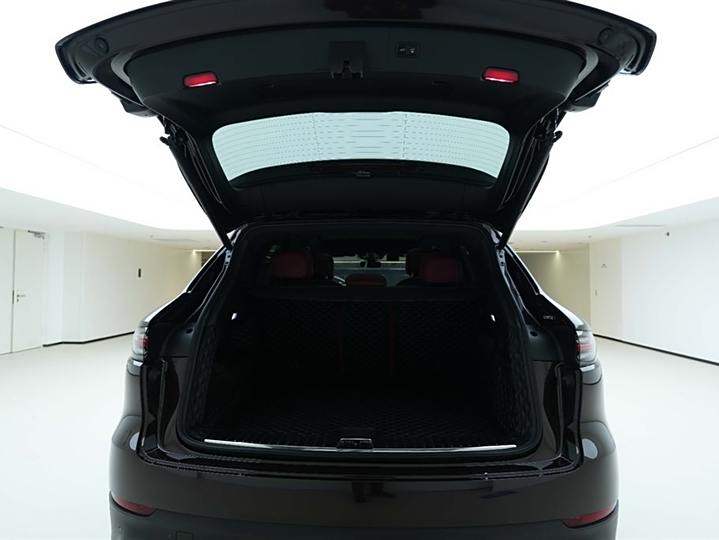 Фото 8 - Porsche Cayenne