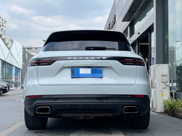 Фото 14 - Porsche Cayenne