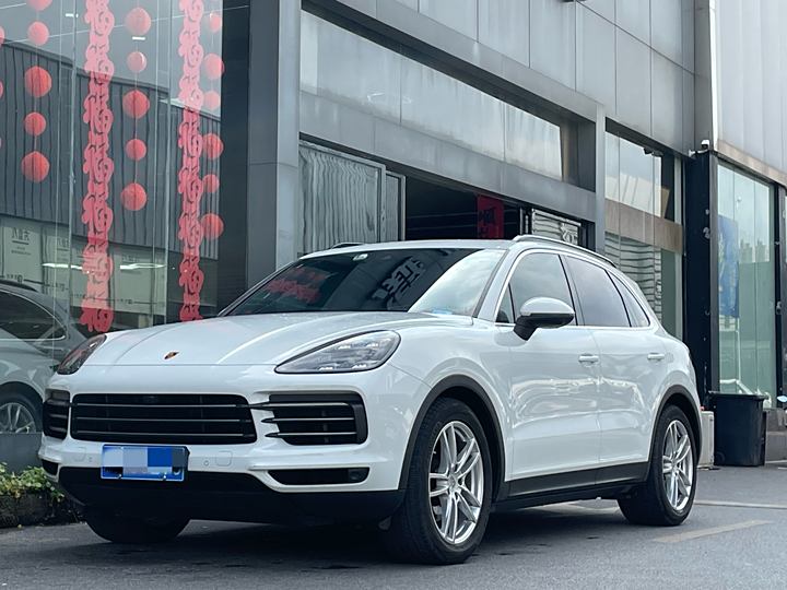 Фото 2 - Porsche Cayenne