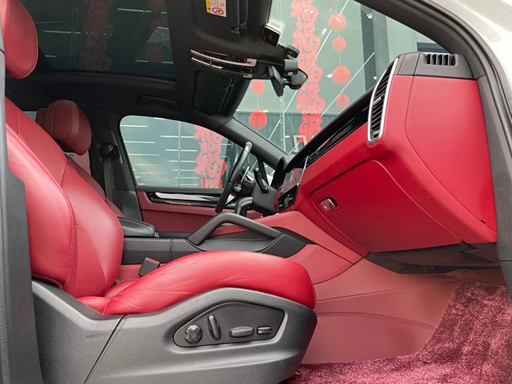 Фото 7 - Porsche Cayenne