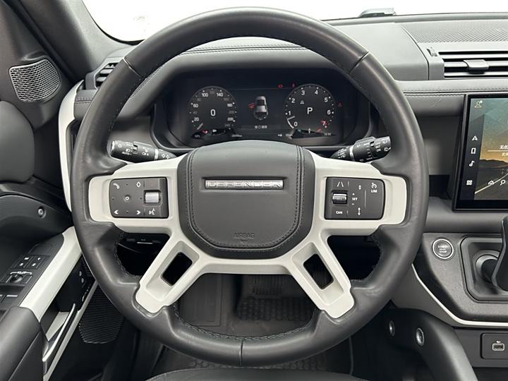 Фото 19 - Land Rover Defender