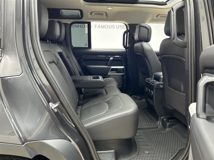 Фото 21 - Land Rover Defender