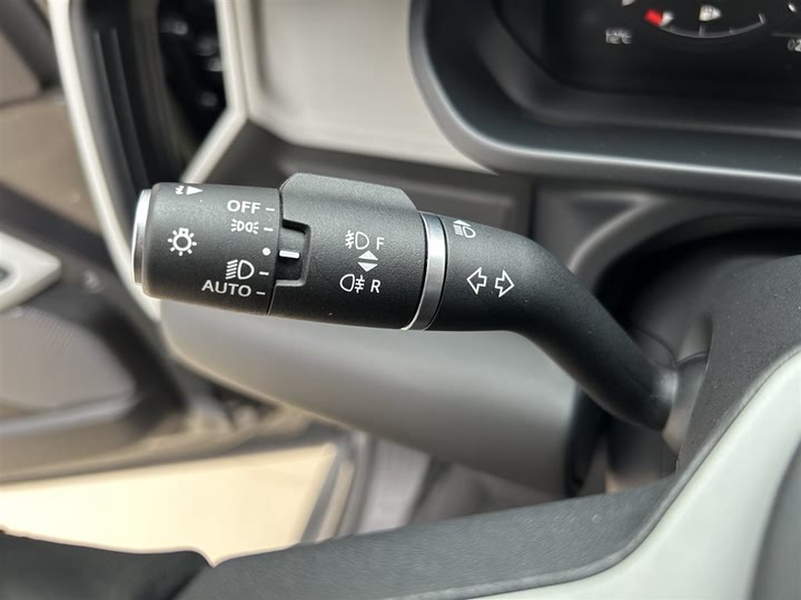 Фото 9 - Land Rover Defender