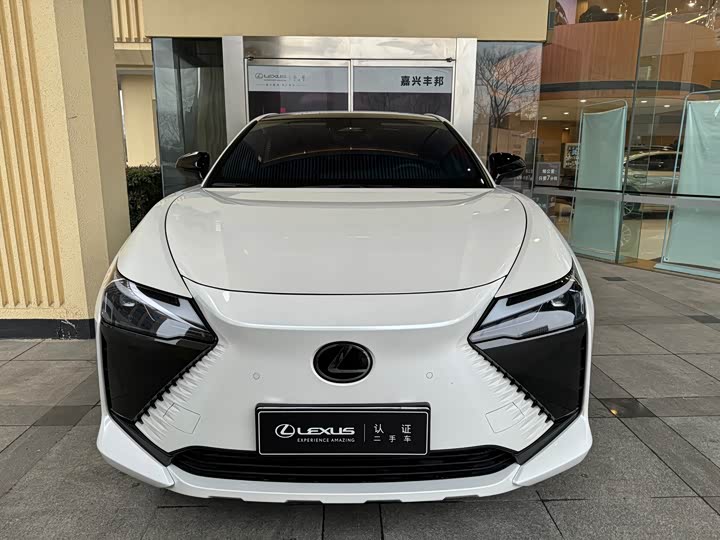 Фото 2 - Lexus RZ