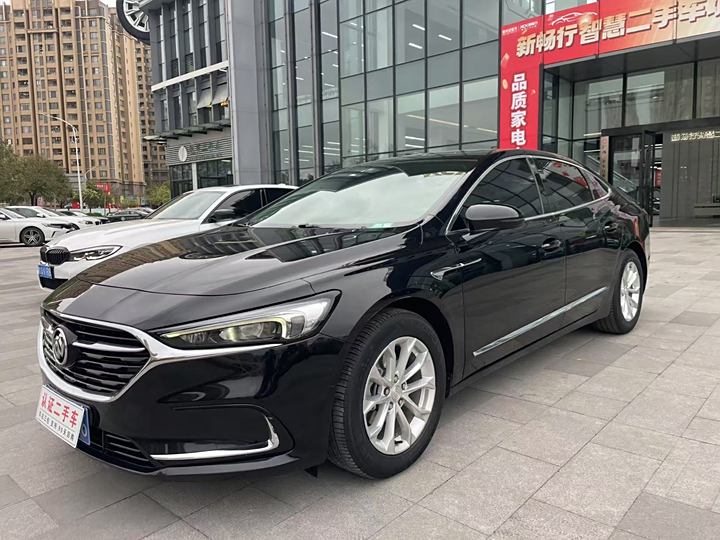 Фото 1 - Buick LaCrosse