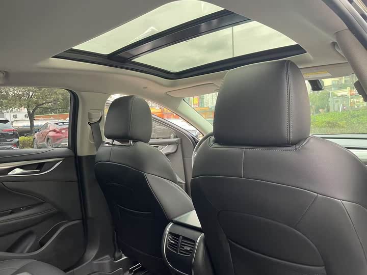 Фото 16 - Buick LaCrosse