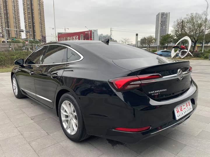 Фото 25 - Buick LaCrosse