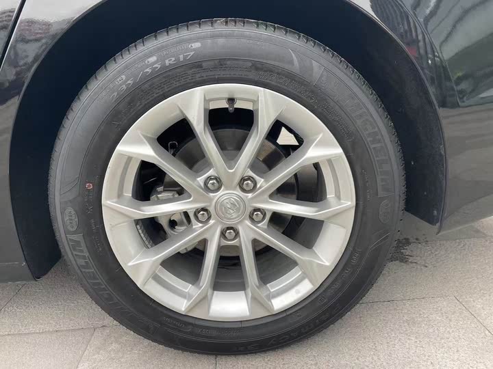 Фото 27 - Buick LaCrosse