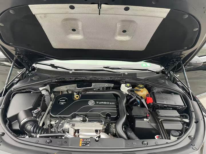 Фото 5 - Buick LaCrosse