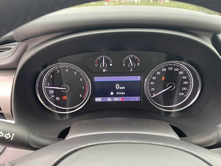 Фото 9 - Buick LaCrosse