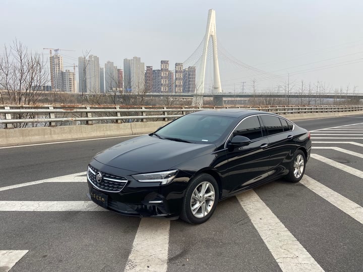 Фото 1 - Buick Regal
