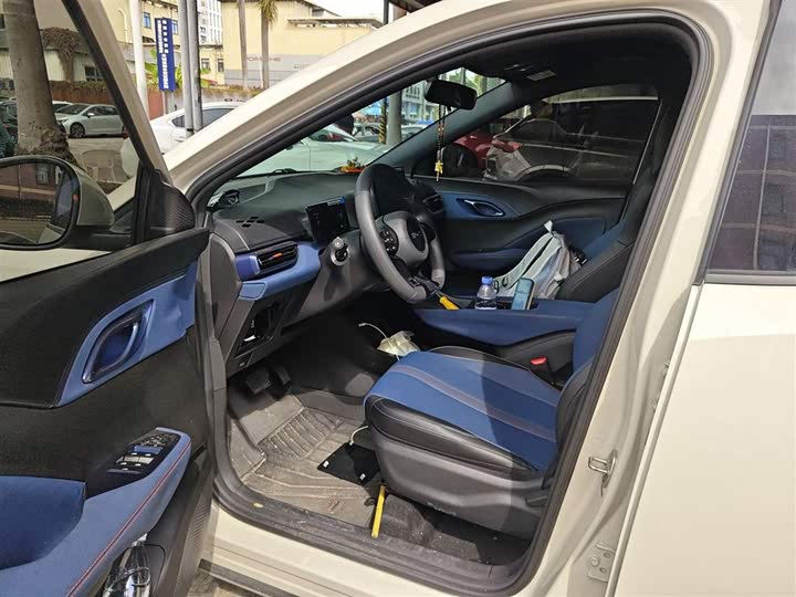 Фото 16 - BYD Seagull