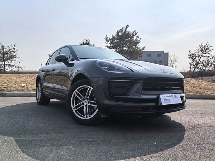 Фото 1 - Porsche Macan
