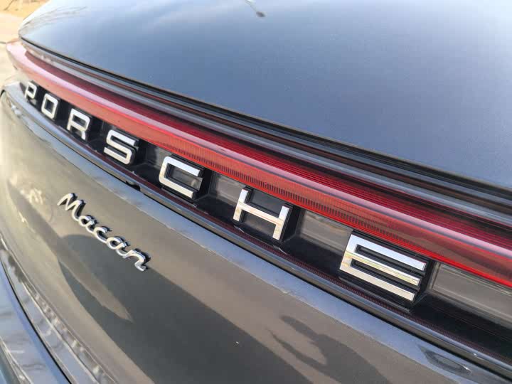 Фото 12 - Porsche Macan