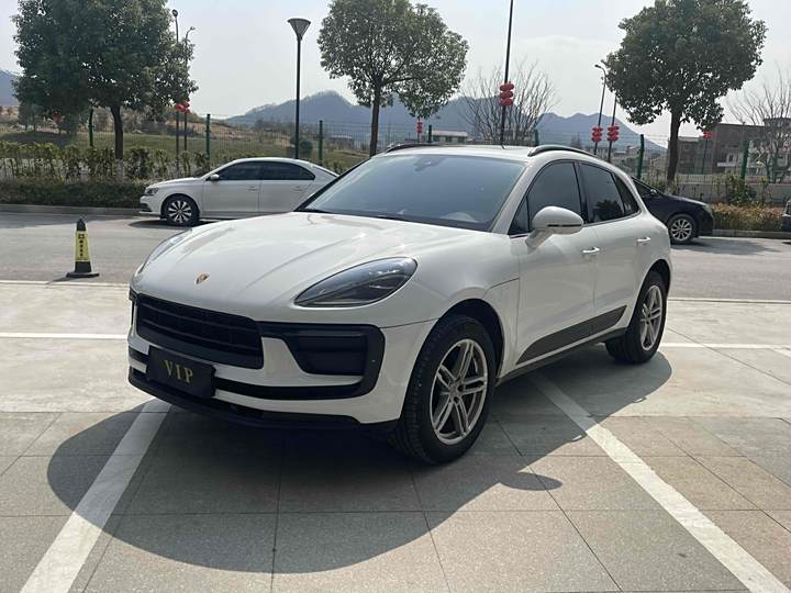 Фото 1 - Porsche Macan