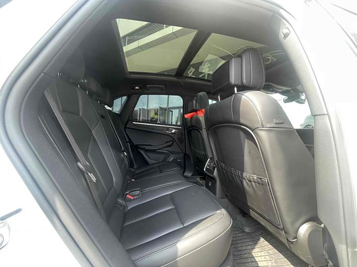 Фото 11 - Porsche Macan